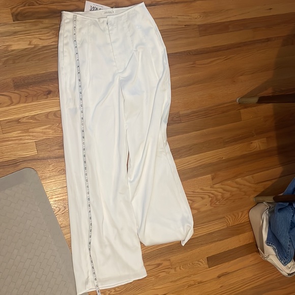 NWT - 12th Tribe Halley White Satin Trousers - Picture 8 of 8